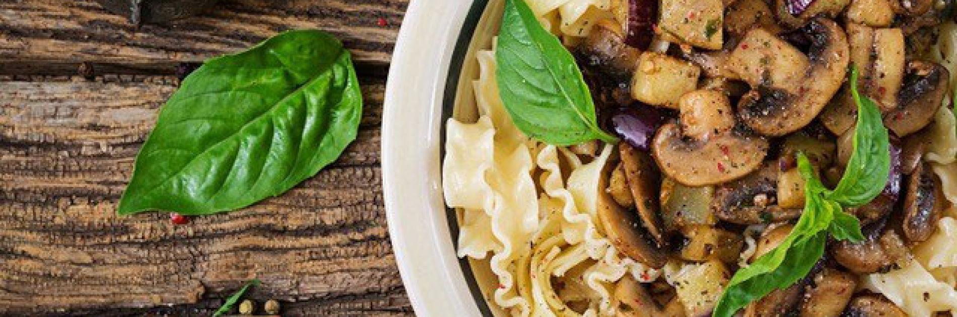 Pasta with fresh mushrooms