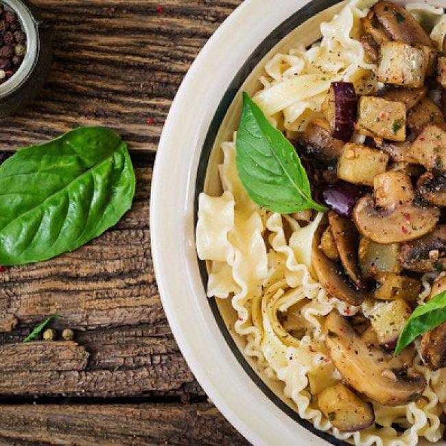 Pasta with fresh mushrooms